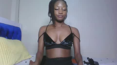 Snapshot of hot_sexxxy_girl chatting on June 13, 7:45 pm Milly online show from June 13, 7:45 pm