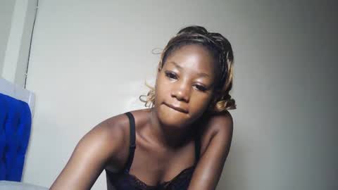 Snapshot of hot_sexxxy_girl chatting on July 21, 2:25 am Milly online show from July 21, 2:25 am