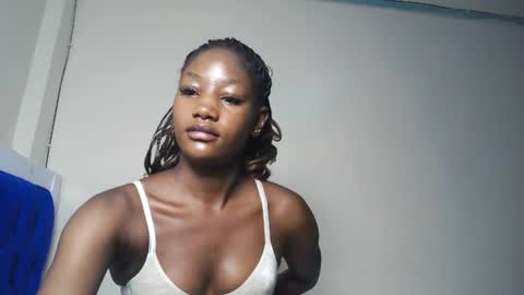 Snapshot of hot_sexxxy_girl chatting on July 23, 1:58 am Milly online show from July 23, 1:58 am