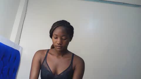 Snapshot of hot_sexxxy_girl chatting on July 29, 1:59 am Milly online show from July 29, 1:59 am
