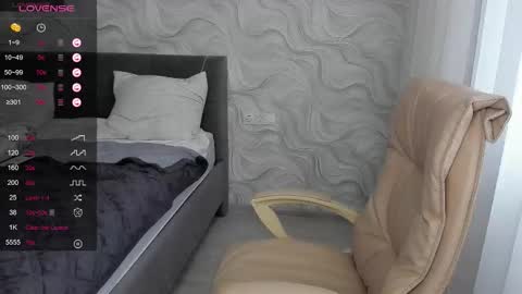 Snapshot of hot_squirtgirl chatting on February 11, 3:11 am Vasilisa online show from February 11, 3:11 am