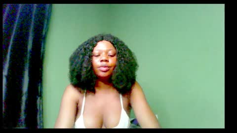 Snapshot of hot_stellaa chatting on January 20, 6:32 pm Stella online show from January 20, 6:32 pm