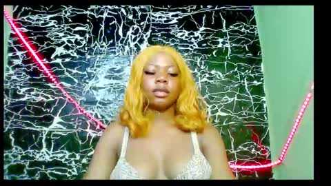 Snapshot of hot_stellaa chatting on February 6, 11:10 am Stella online show from February 6, 11:10 am