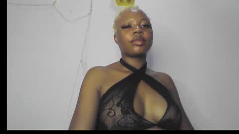 Snapshot of hot_stellaa chatting on September 18, 10:39 am Stella online show from September 18, 10:39 am