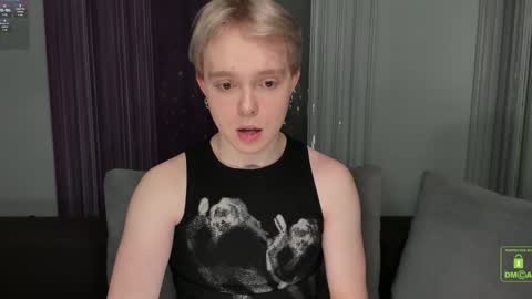 Snapshot of hot_twinkboy chatting on February 8, 11:44 am hot_twinkboy online show from February 8, 11:44 am