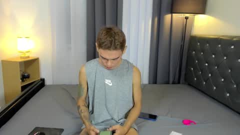 Kenny online show from September 19, 5:53 am