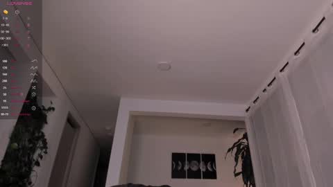 Snapshot of hotay_ chatting on October 1, 12:05 am Andrew xdres08 online show from October 1, 12:05 am