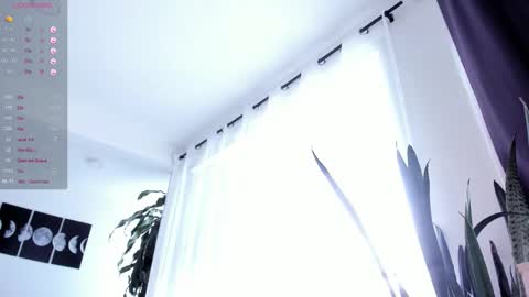 Snapshot of hotay_ chatting on November 6, 1:56 pm Andrew xdres08 online show from November 6, 1:56 pm