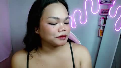 Snapshot of hotbabe_rica chatting on February 9, 7:23 am Ricaa online show from February 9, 7:23 am