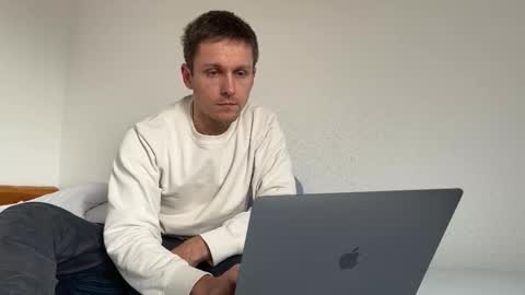 Snapshot of hotboyfeet92 chatting on November 7, 11:54 am hotboyfeet92 online show from November 7, 11:54 am