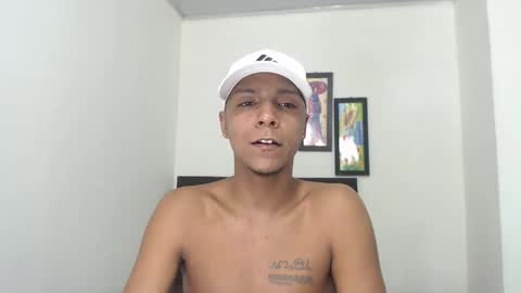 Snapshot of hotboyluxe chatting on February 28, 3:07 am hotboyluxe online show from February 28, 3:07 am