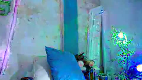 Snapshot of hotbritneyxx chatting on February 7, 10:57 pm hotbritneyxx online show from February 7, 10:57 pm