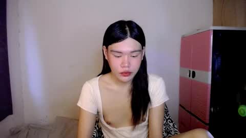 Snapshot of hotbunnyrainx chatting on May 30, 6:32 am rain online show from May 30, 6:32 am