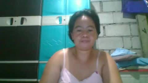 Snapshot of hotchicks4uxx chatting on February 15, 1:31 pm hotchicks4uxx online show from February 15, 1:31 pm