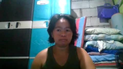 Snapshot of hotchicks4uxx chatting on February 19, 10:55 am hotchicks4uxx online show from February 19, 10:55 am