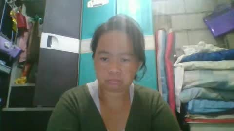 Snapshot of hotchicks4uxx chatting on March 15, 1:00 am hotchicks4uxx online show from March 15, 1:00 am