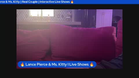 HotcoupleLiveNready online show from July 26, 11:44 pm