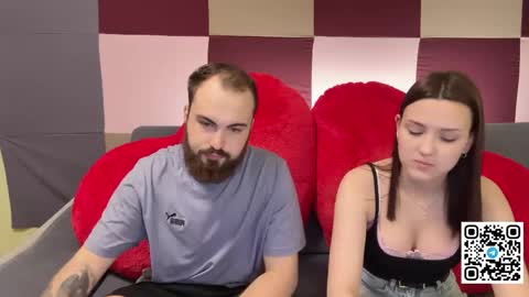 Snapshot of hotduoplay chatting on May 14, 8:37 pm Max and Alina online show from May 14, 8:37 pm