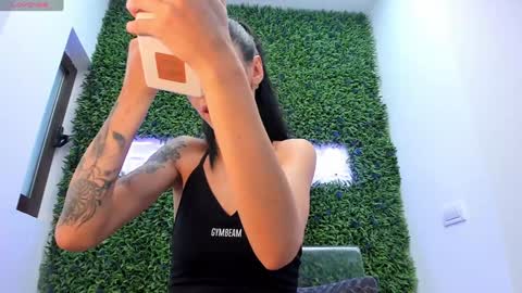 hotfallingdevil online show from September 11, 11:32 am