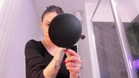 Snapshot of hotfallingdevil chatting on February 16, 5:36 am hotfallingdevil online show from February 16, 5:36 am