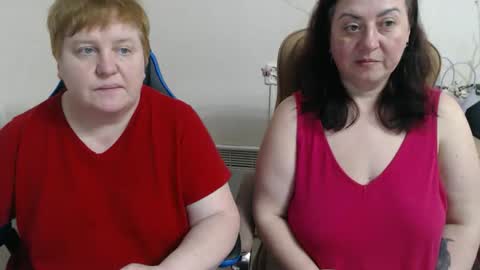 Snapshot of hotfiremommy chatting on April 3, 8:07 pm LimonkaFire online show from April 3, 8:07 pm