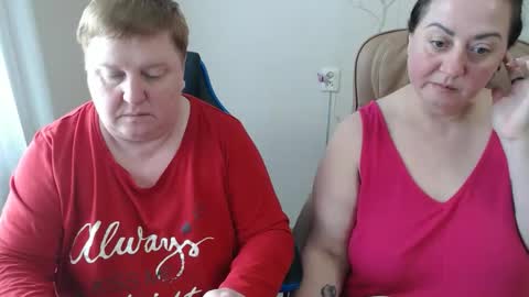 Snapshot of hotfiremommy chatting on April 25, 10:40 am LimonkaFire online show from April 25, 10:40 am