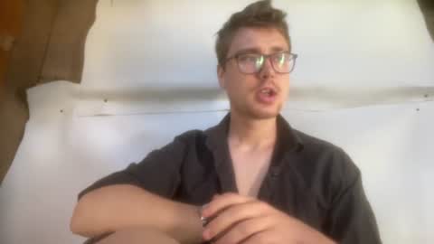 Snapshot of hotgentleman_3003 chatting on June 25, 7:02 am William online show from June 25, 7:02 am