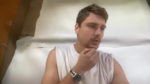 Snapshot of hotgentleman_3003 chatting on July 6, 7:16 am William online show from July 6, 7:16 am