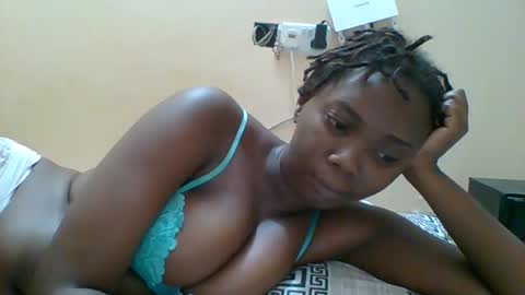 Queen online show from February 13, 7:10 pm