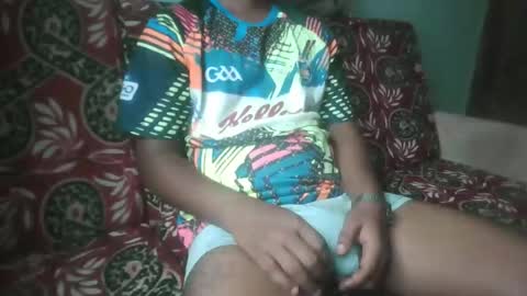 hotguyy001 online show from March 7, 8:11 am