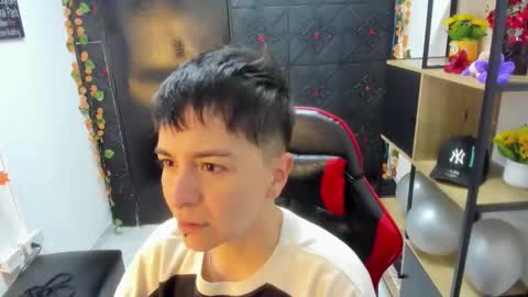 hannah online show from March 28, 2:44 am