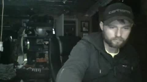 Snapshot of hothusband28931194 chatting on February 19, 5:36 am TW28 online show from February 19, 5:36 am