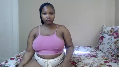 Snapshot of hotiesx chatting on August 8, 9:22 am hotiesx online show from August 8, 9:22 am