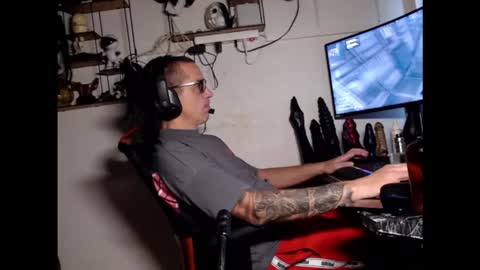 hotkinkytat online show from November 12, 12:49 pm