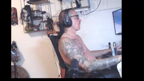 hotkinkytat online show from April 18, 1:53 am