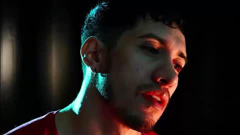 Hotlatinking online show from February 16, 9:33 pm