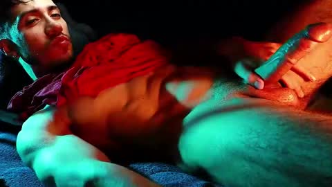 Snapshot of hotlatinking chatting on April 9, 10:26 pm Hotlatinking online show from April 9, 10:26 pm