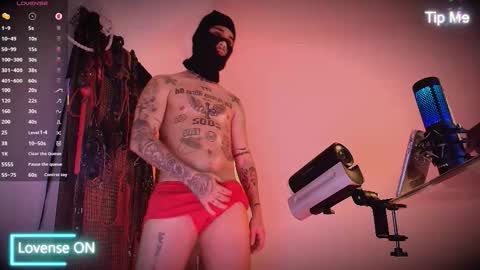 Snapshot of hotlatinox20cm chatting on February 13, 7:43 pm HoTLatinoX20CM online show from February 13, 7:43 pm