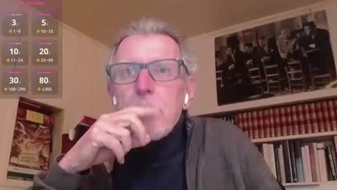 hotlux_54 online show from April 3, 7:01 pm