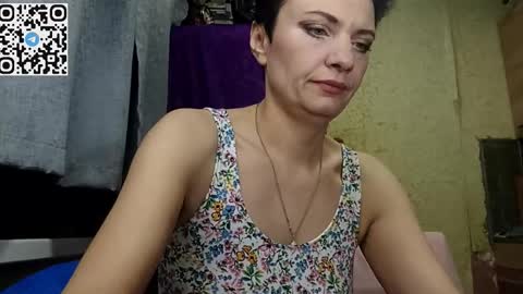 Snapshot of hotmamaqueen234 chatting on March 21, 9:29 pm hotmamaqueen234 online show from March 21, 9:29 pm