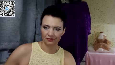 Snapshot of hotmamaqueen234 chatting on March 31, 7:36 pm hotmamaqueen234 online show from March 31, 7:36 pm