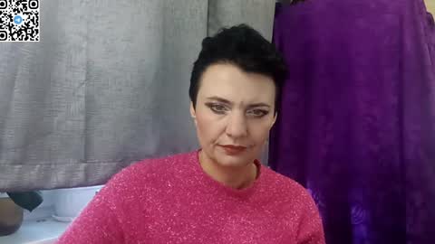 Snapshot of hotmamaqueen234 chatting on April 21, 2:01 pm hotmamaqueen234 online show from April 21, 2:01 pm