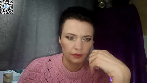 Snapshot of hotmamaqueen234 chatting on April 25, 12:19 pm hotmamaqueen234 online show from April 25, 12:19 pm
