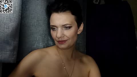 Snapshot of hotmamaqueen234 chatting on April 29, 8:48 pm hotmamaqueen234 online show from April 29, 8:48 pm