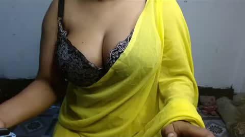 Snapshot of hotmuskan21 chatting on January 22, 5:38 pm Muskan online show from January 22, 5:38 pm