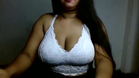 Snapshot of hotmuskan21 chatting on October 24, 3:52 pm Muskan online show from October 24, 3:52 pm