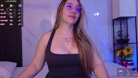Sussy Bloom  online show from May 30, 3:14 am