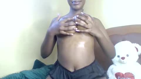 hotpussy online show from May 18, 1:28 pm