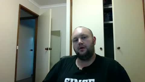 Snapshot of hotrodder323 chatting on December 6, 10:19 pm hotrodder323 online show from December 6, 10:19 pm