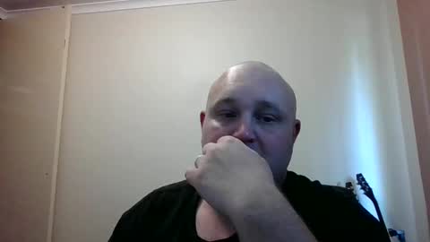 Snapshot of hotrodder323 chatting on March 4, 8:02 am hotrodder323 online show from March 4, 8:02 am